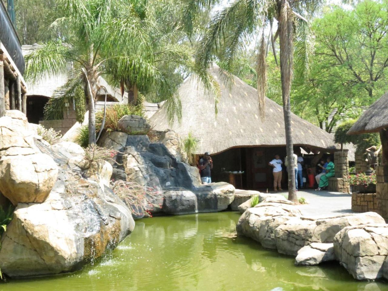 Bushmans Rock Villa Pretoria Bagian luar foto