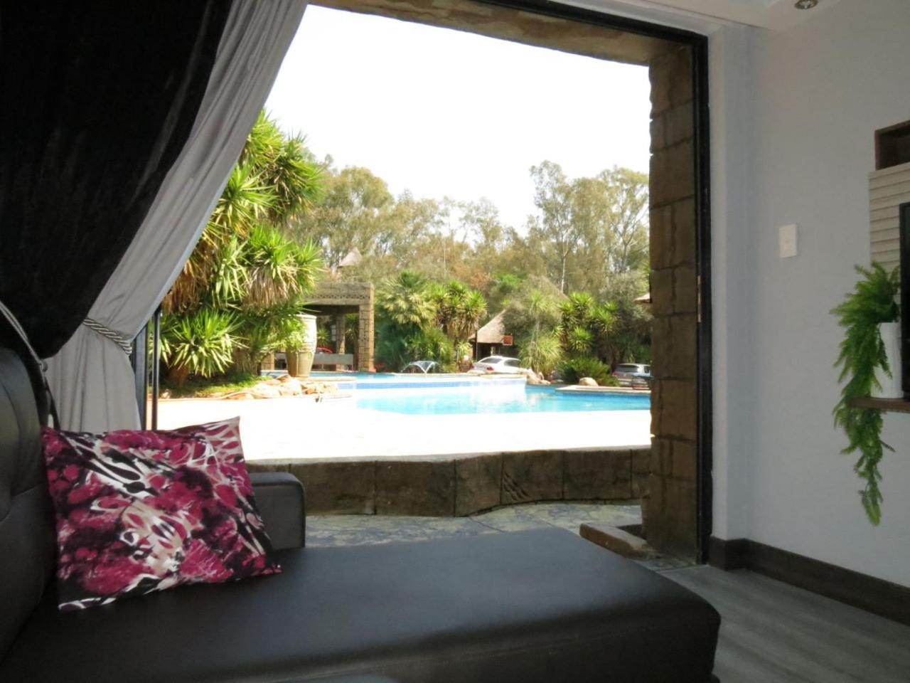 Bushmans Rock Villa Pretoria Bagian luar foto